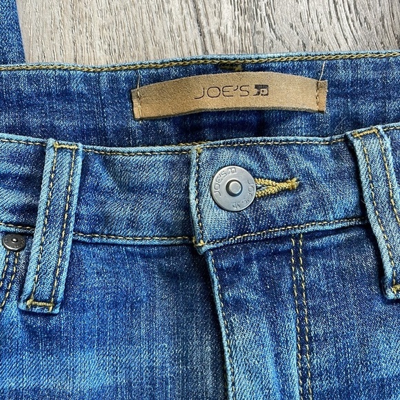 Joe’s Jeans, The Charlie, High Rise Skinny Ankle Jeans, Distressed Hem, size 27 - Picture 2 of 11